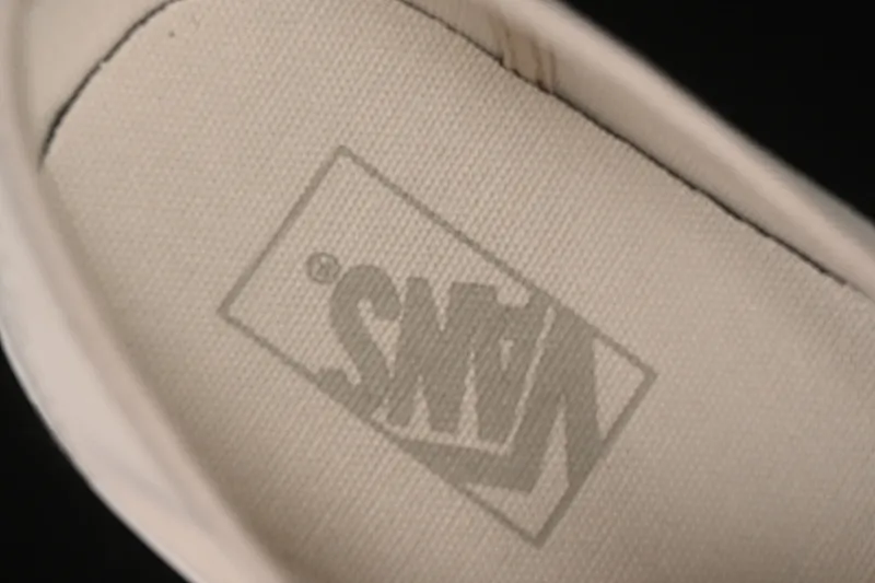 All categories Vans Vans series Vans Low Vans low-top Vans Authentic Vans low-top casual skateboard shoes VN000BW5CCZ